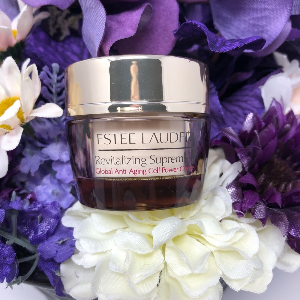 Estée Lauder Revitalizing Supreme+ - Picture 2 of 2